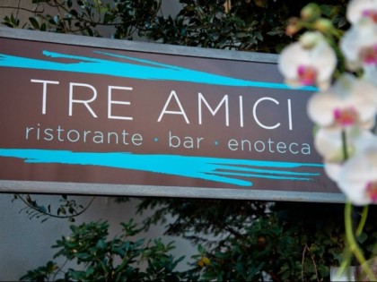 照片: TRE AMICI